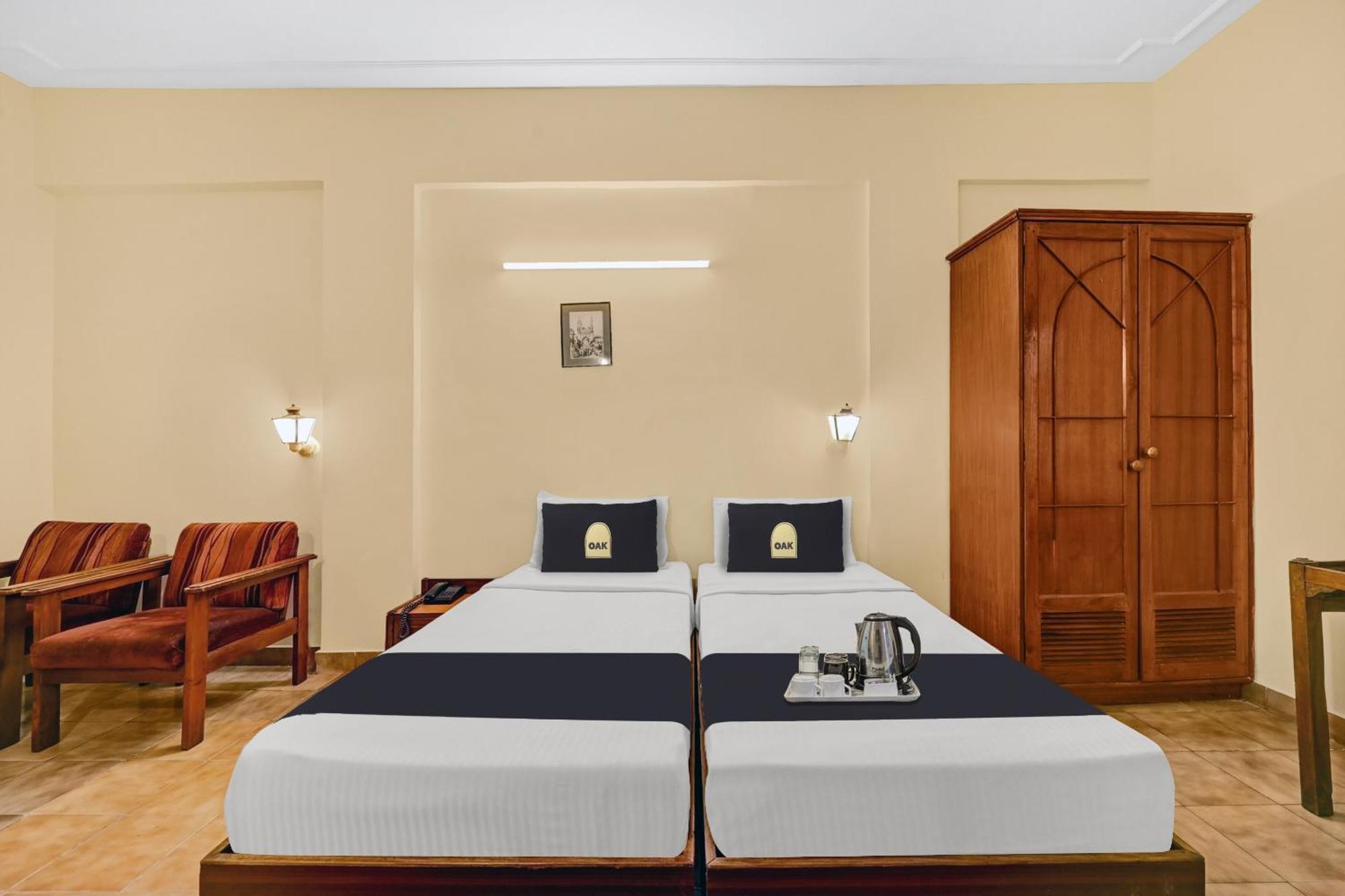 Super Townhouse Oak Hotel Belsons Taj Mahal Secundurabad Buitenkant foto