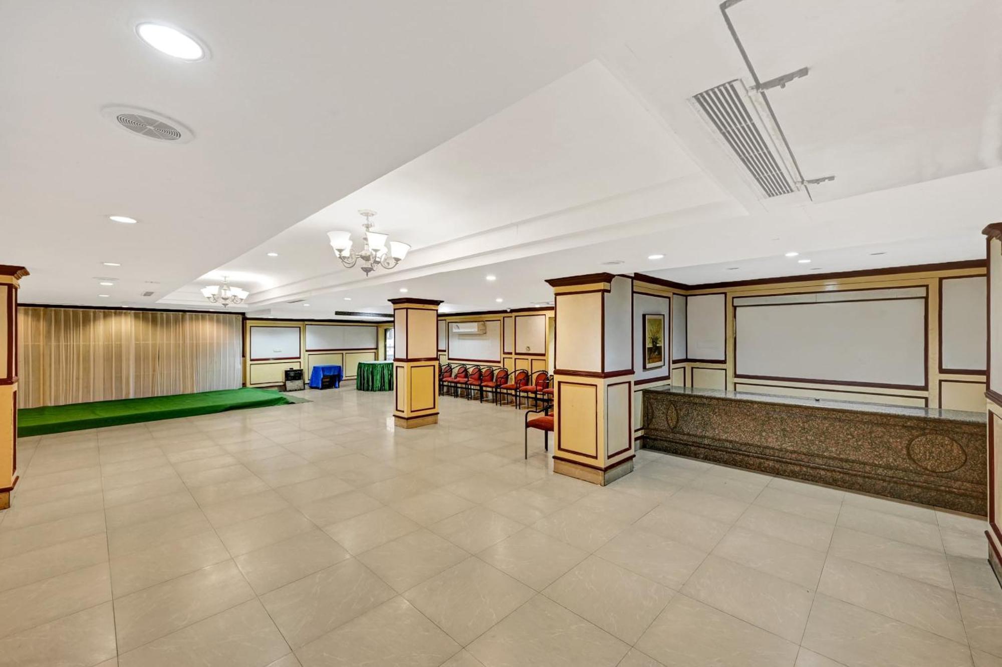 Super Townhouse Oak Hotel Belsons Taj Mahal Secundurabad Buitenkant foto