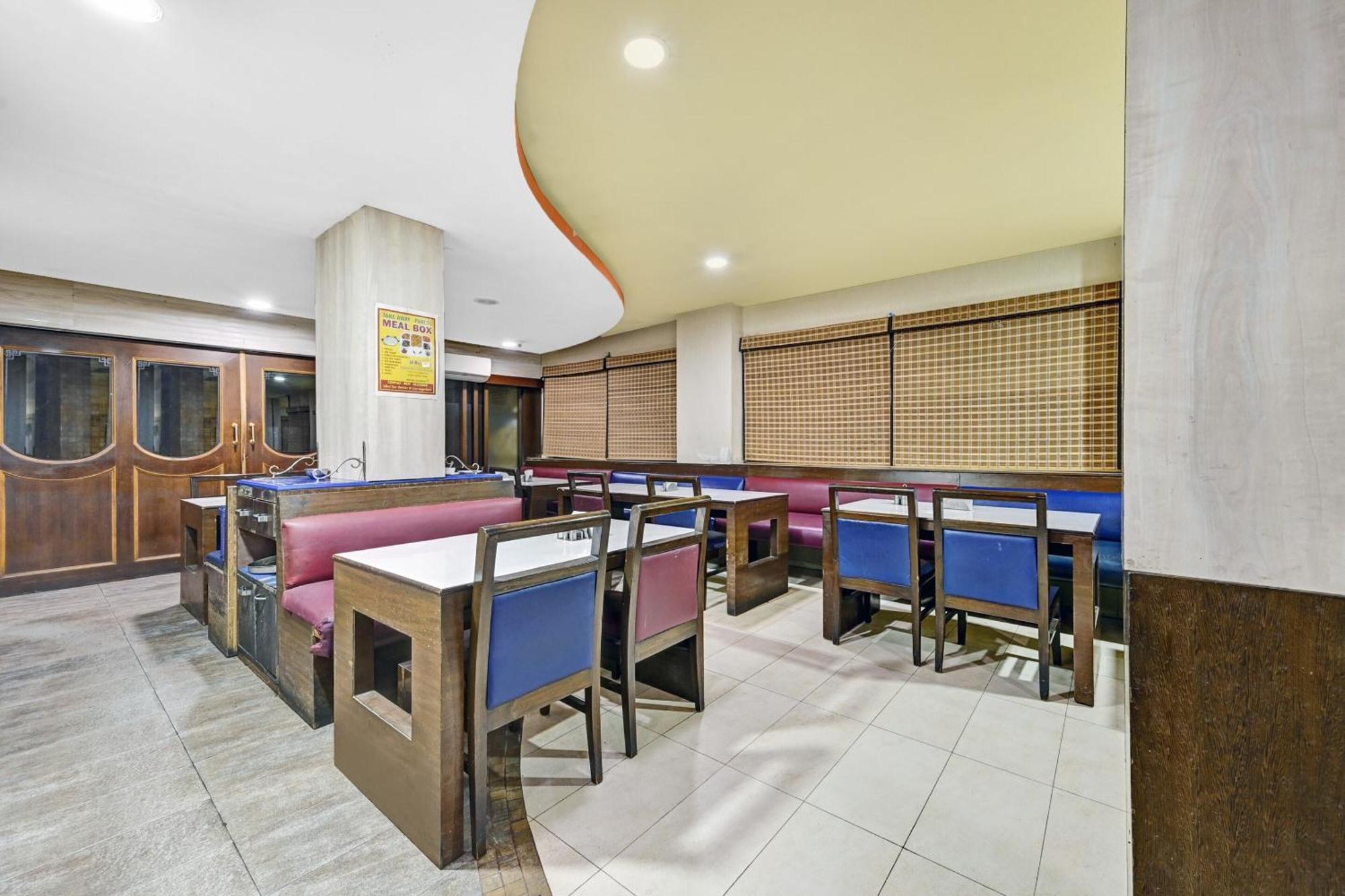 Super Townhouse Oak Hotel Belsons Taj Mahal Secundurabad Buitenkant foto